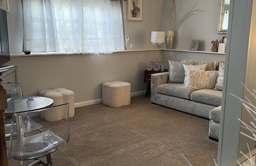 Yorkshire Casa | Beautiful 4 Bedroom Home Close to UD University & Bob Carpenter Ctr.