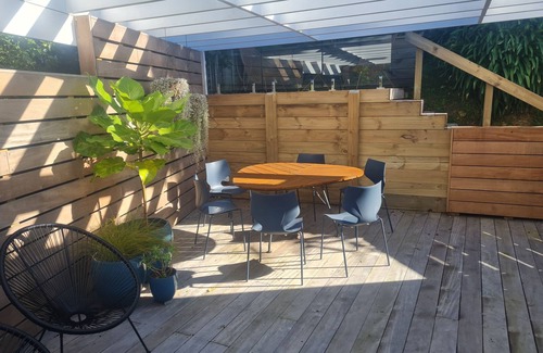 Seatoun Casa | Beautiful 4 bedroom home close to the beach and Miramar cafes