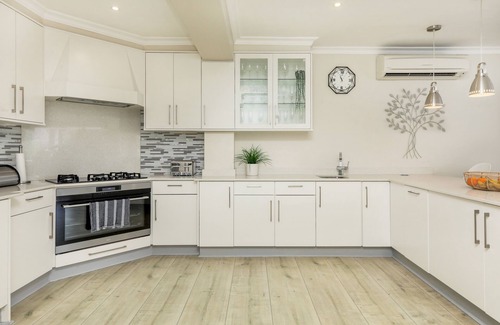 Westlake Casa | Beautiful 4 bedroom home in security estate