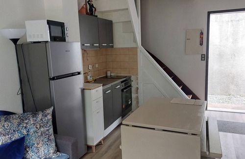 Esquieze-Sere Apartamento | Beautiful 4-person apartment in stone residence