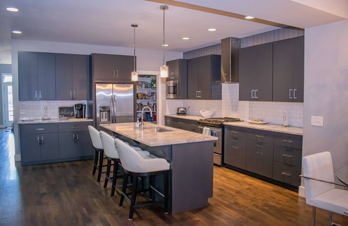 Salemtown Casa | Beautiful 4bd, Contemporary Home - Germantown