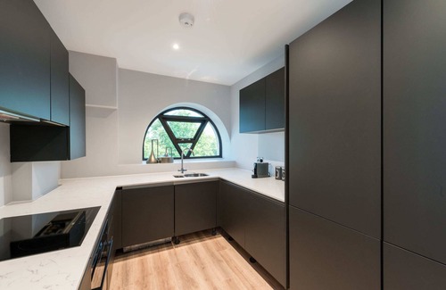 Kensington Apartamento | Beautiful 4BD Duplex Apartment nr. Kensignton with Terrace!