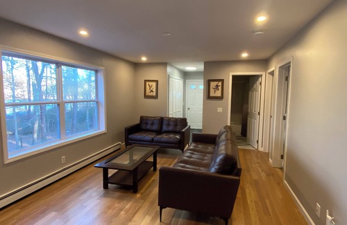 Forestdale Casa | Beautiful 4BR Lake Front House