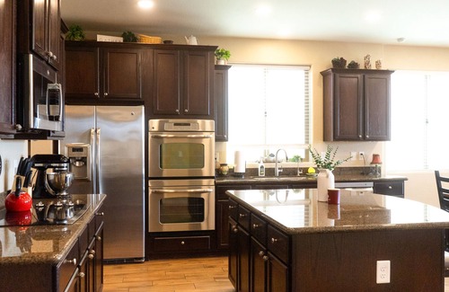 Crossriver Casa | Beautiful 5 bed 3.5 bath with pool and sunset view