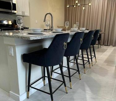West Kissimmee Casa | Beautiful 5 bed home Resort 5 minutes from Disney