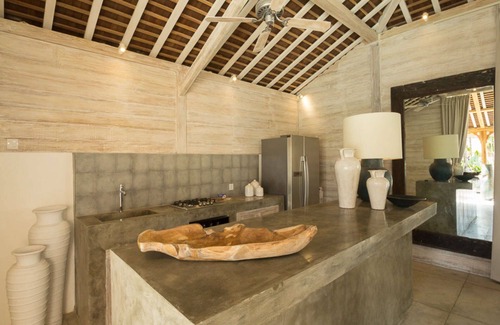 Kerobokan Villa | Luxury 4 Bedroom Villa with Private Pool, Bali Villa 2006