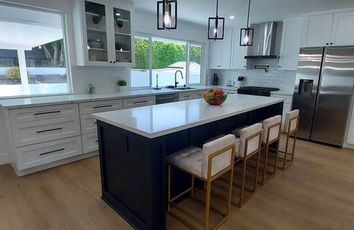 Simi Valley Casa | Beautiful 5BR Pool Home Furnished in Simi Valley