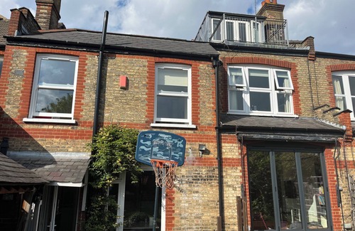 Winchmore Hill Casa | Beautiful 6 bedroom Edwardian bright family home based in Winchmore Hill
