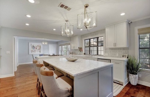 Tarrytown Casa | Hermosa casa 6Br / 4Ba a 5 minutos del centro