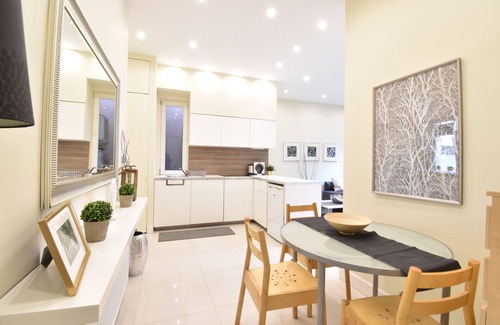 Csarnok negyed Apartamento | Beautiful 8 bedroom 6 bathrooms with balconies