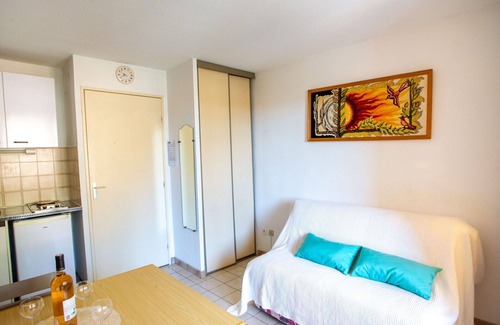 Cap Benat Apartamento | Bonito apartamento para 4 personas con WIFI, TV, balcón y aparcamiento