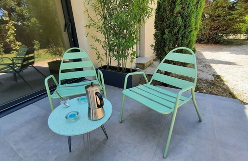 St.-Remy-de-Provence Apartamento | Beautiful apartment in country house. Saint Remy de Provence.