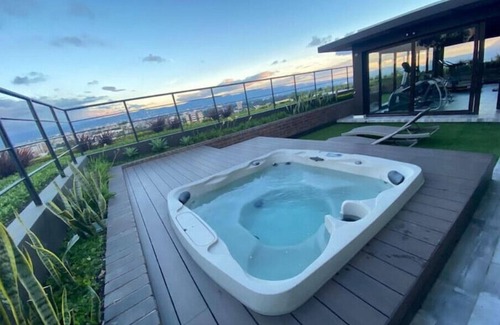 Zona 13 Apartamento | Beautiful apartment with Jacuzzi and Alberca