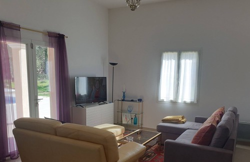 Figanieres Casa | Beautiful air-conditioned country house, all comfort with private salt pool
