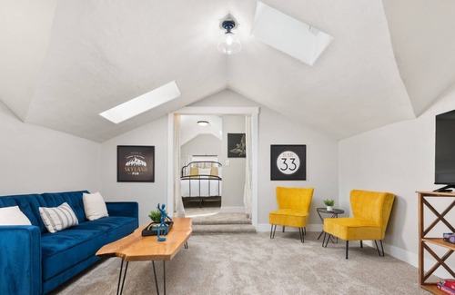 Gresham Casa | Summer Sale! Book now and Save!