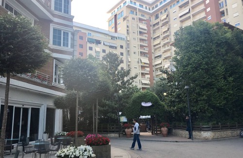 Tirana Apartamento | Hermoso y céntrico apartamento - excelente vista de la montaña Dajti