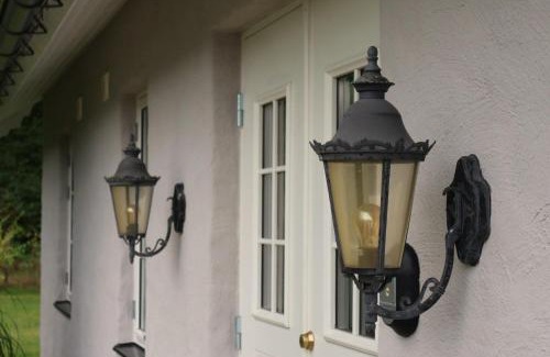 Olofstrom Villa | Beautiful and cosy house near the lake