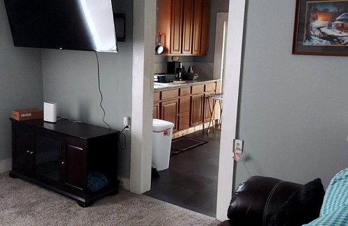 Concord Casa | Beautiful and cozy 4bedroom 2.5bath walk to uptown Concord. large oak trees