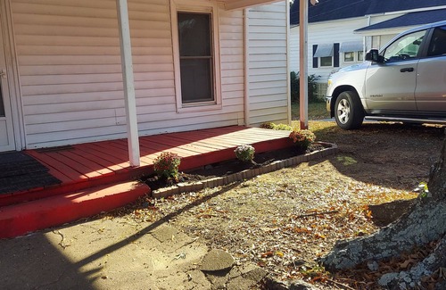 Concord Casa | Beautiful and cozy 4bedroom 2.5bath walk to uptown Concord. large oak trees