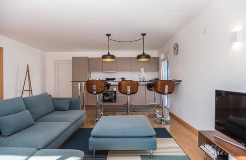 Luz Cabaña | Hermosa y moderna casa de campo con 2 dormitorios y piscina.