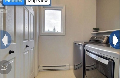 Dieppe Casa | Beautiful and peaceful house all inclusive near Airport in Dieppe, New Brunswick