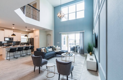 Four Corners Casa | Beautiful and Spacious 5 Bed Pool Home-700SS