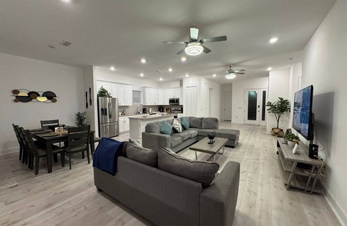 Trafalgar Village Casa | luxurious and spacious brand new house in kissimmee Fl, 20 minutes from Disney