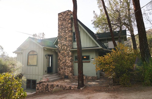 Kernville Cabina | Beautiful and spacious A Frame "Cabin" in Kernville near river and lake isabella