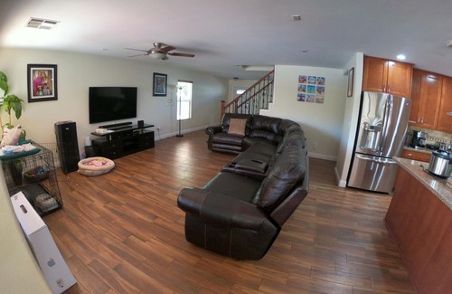 Sunrise Manor Casa | Beautiful and spacious 5-bedroom 2-story home with views to the mountains.
