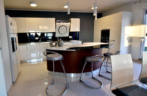 Znjan Apartamento | Beautiful and spacious penthouse with big terrace with sea view!