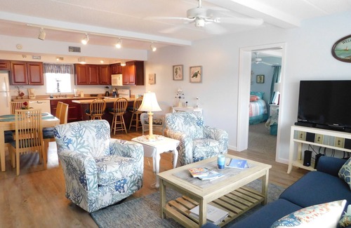 Hatteras Condominio | Hermosa y espaciosa, con 2 camas, 2 baños completos, piscina y jacuzzi, a pasos del océano