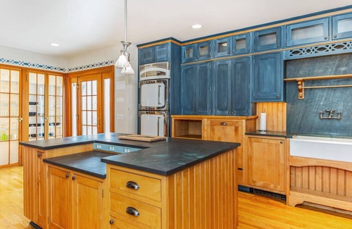 Mandana Casa | Beautiful and Unique Skaneateles Lake front Estate