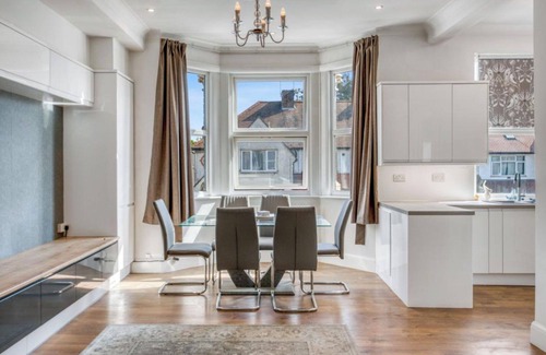 Finchley Church End Apartamento | Beautiful apartment in North London