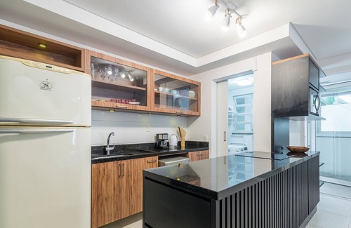 Lagoa Pequena Apartamento | Beautiful Apart w/ Balcony 500m From Beach Nng0102