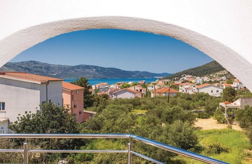Seget Vranjica Apartamento | Hermoso apartamento en Seget Vranjica