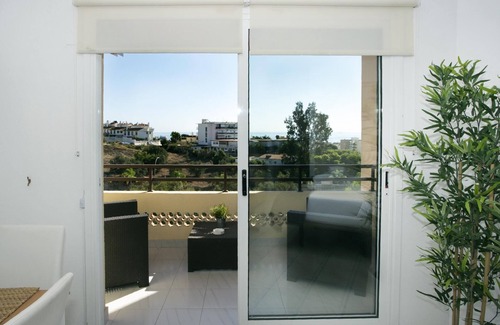 Carihuela Apartamento | PRECIOSO APARTAMENTO CON PISCINA, PARKING GRATUITO Y WIFFI GRATUITO
