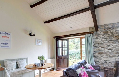 Llanerchymedd Casa | Precioso apartamento en villa para 3 personas con WIFI, TV, patio, mascotas permitida y aparcamiento