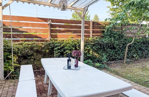 Bernareggio Apartamento | Beautiful apartment for 6 people with A/C, pool, WIFI, TV, pets allowed and parking