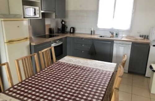 Giens Apartamento | Beautiful apartment 5 minutes walk from the beach