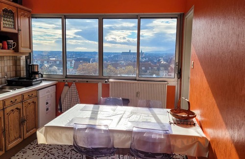 Quartier Saint-Leon Apartamento | Hermoso apartamento de 85 m2, 6 personas en el centro de la ciudad: excelente vista, estacionamiento gratuito