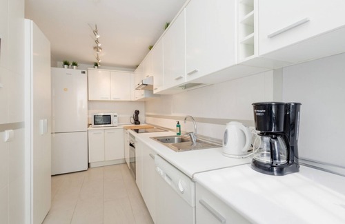 Urbanizacion Costabella Apartamento | Magnífica casa vacacional en la playa con increíbles vistas al mar en Costabella