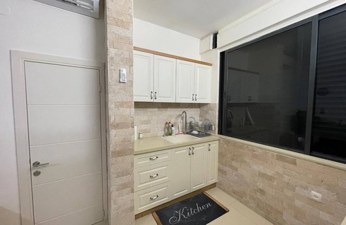 Haifa Apartamento | Beautiful apartment close to the Bahai Garden Haifa.