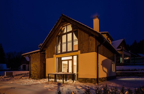 Lipno nad Vltavou Casa | Acogedor apartamento en villa con WIFI, TV, terraza, mascotas permitida y aparcamiento