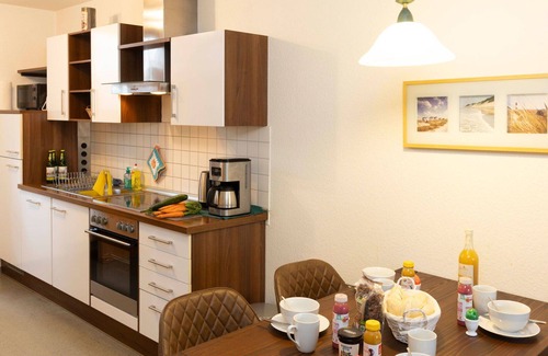 Lubmin Apartamento | Precioso apartamento para 4 personas con WIFI, TV, terraza, mascotas permitida y aparcamiento