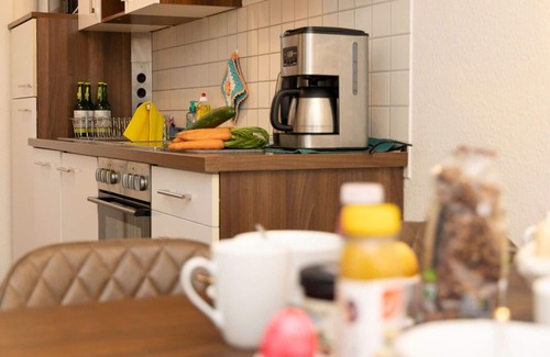 Lubmin Apartamento | Precioso apartamento para 4 personas con WIFI, TV, terraza, mascotas permitida y aparcamiento