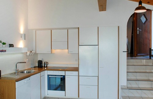 Magadino Apartamento | Hermoso apartamento para 2 personas con WIFI, TV, patio, vista panorámica y aparcamiento