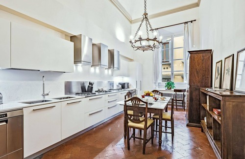 San Lorenzo Apartamento | Acogedor apartamento para 5 personas con WIFI, A/C y TV