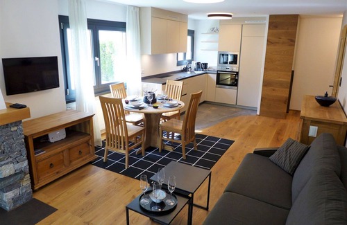 Montana Apartamento | Precioso apartamento para 4 personas con WIFI, TV, terraza, vista panorámica y aparcamiento