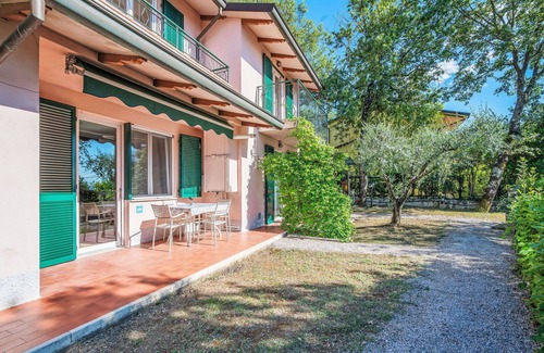 San Feliciano Apartamento | Bonito apartamento con piscina, A/C, WIFI, TV, patio, mascotas permitida y aparcamiento