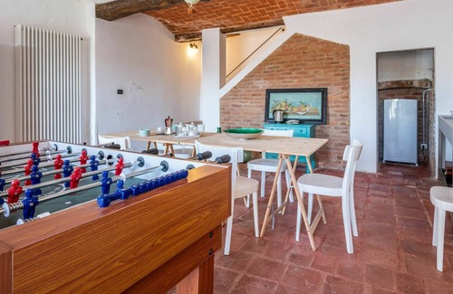 Sciolze Apartamento | Precioso apartamento para 4 personas con WIFI, TV y balcón